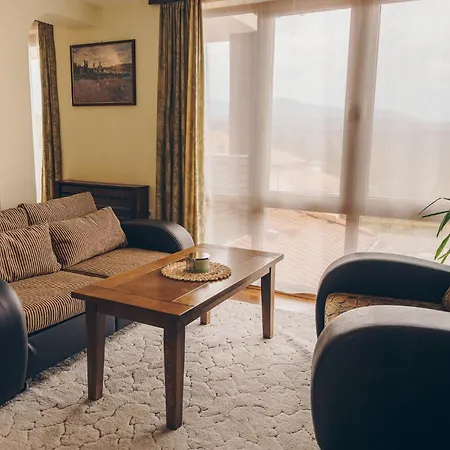 Holiday home Gardenia Gumoshtnik