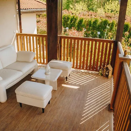 Сasa de vacaciones Gardenia Gumoshtnik