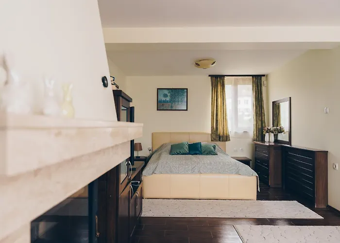 度假居 Gardenia Gumoshtnik