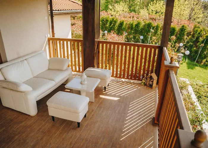 度假居 Gardenia Gumoshtnik